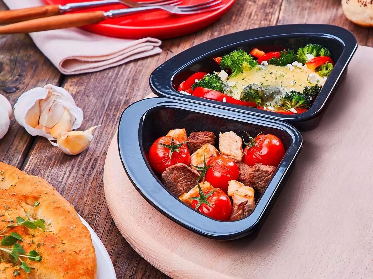 2 plats en t&ocirc;le &eacute;maill&eacute;s \ quart de cercle\ 