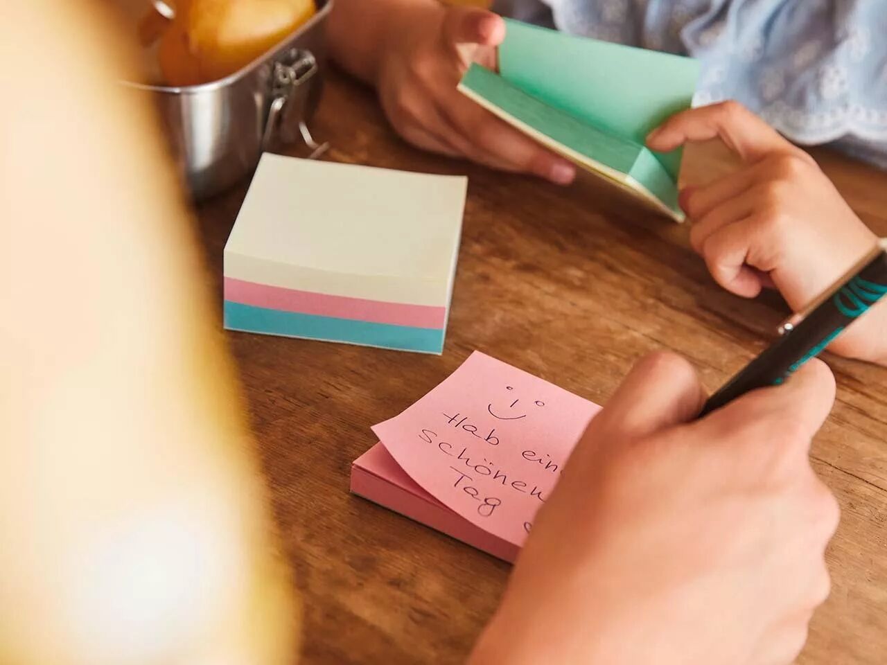 Notes repositionnables, share