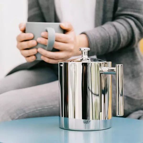 Th�i�re,en inox poli, avec filtre int�gr�, TEA POT